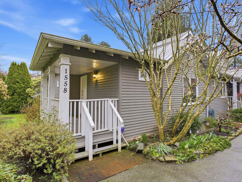 1558 Bowser Avenue, North Vancouver BC V7P 2Y3