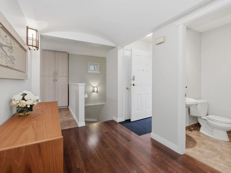 1558 Bowser Avenue, North Vancouver, BC, V7P 2Y3 - 10