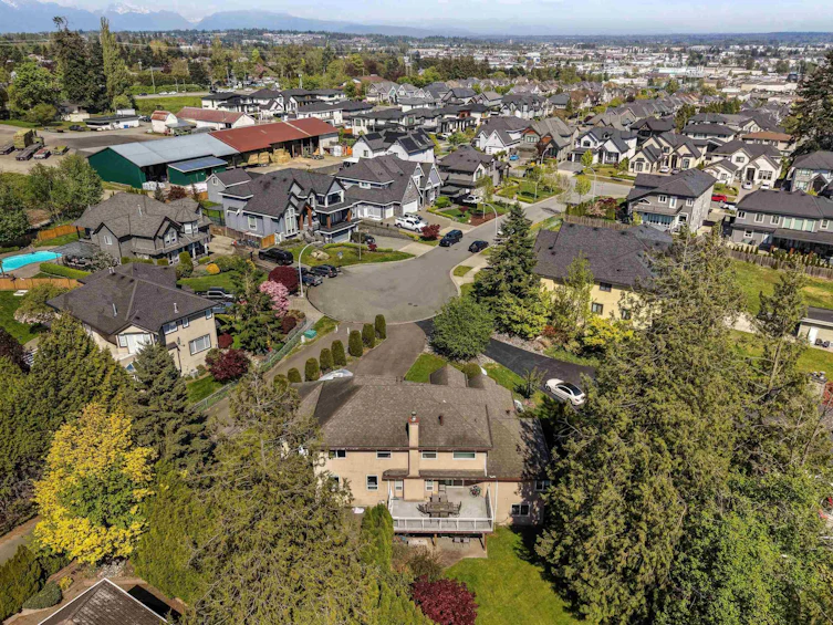 18662 54a Avenue, Surrey, BC, V3S 8R7 - 34