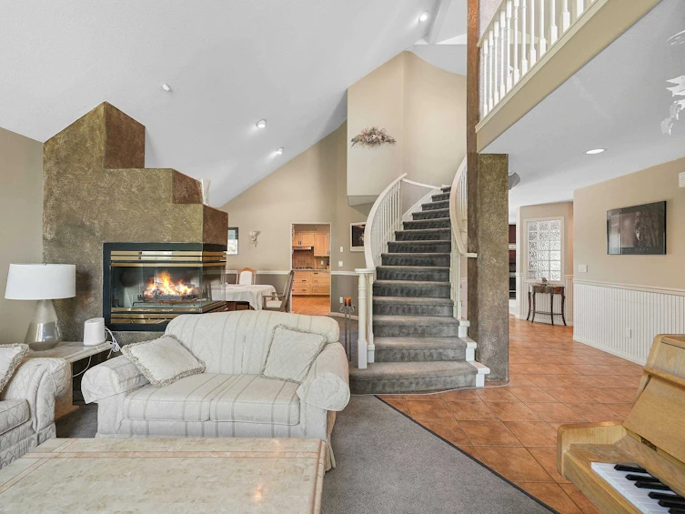 18662 54a Avenue, Surrey, BC, V3S 8R7 - 5