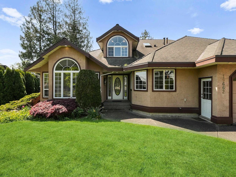 18662 54a Avenue, Surrey, BC, V3S 8R7 - 3