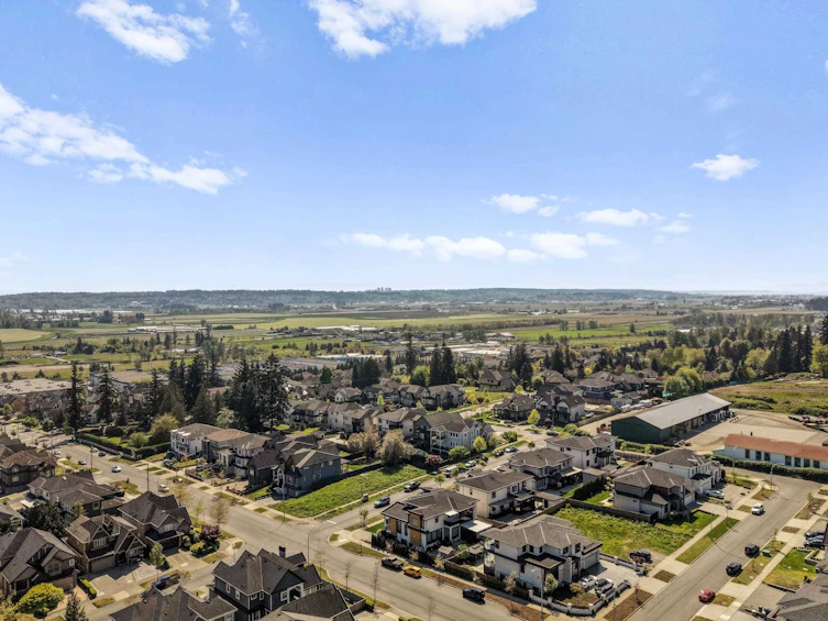 18662 54a Avenue, Surrey, BC, V3S 8R7 - 35