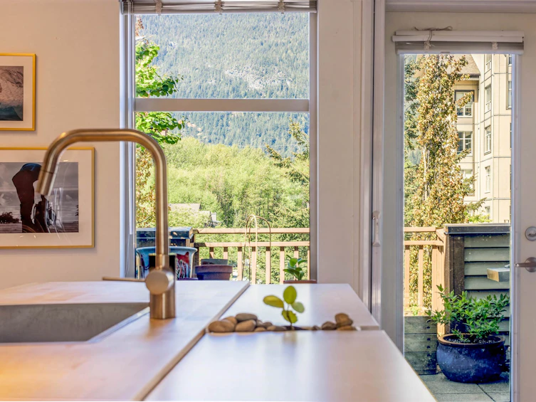 38228 Eaglewind Boulevard, Squamish, BC, V8B 0T2 - 3