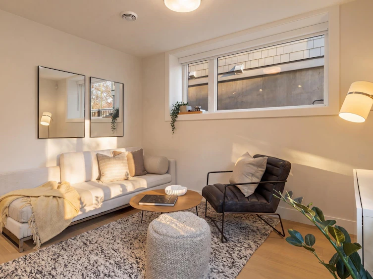 1-1937 Templeton Drive, Vancouver, BC, V5N 4V9 - 9