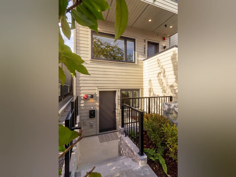 1-1937 Templeton Drive, Vancouver, BC, V5N 4V9 - 17