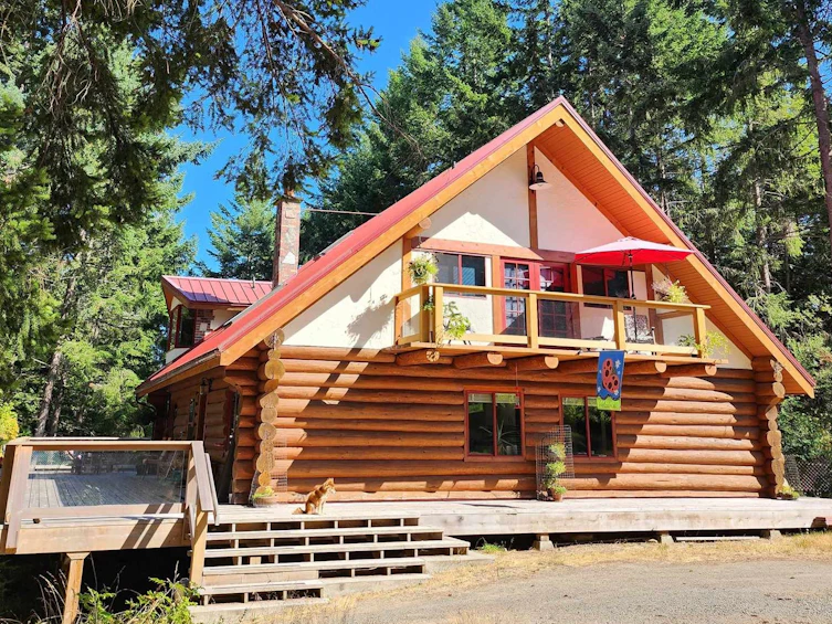 754 Burrill Road, Galiano Island, BC, V0N 1P0 - 2