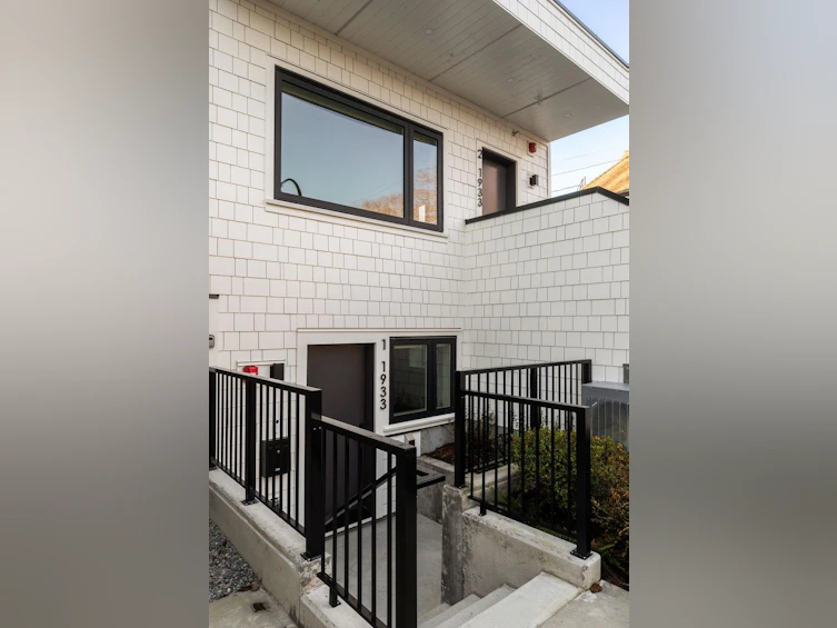 1-1933 Templeton Drive, Vancouver, BC, V5N 4V9 - 13