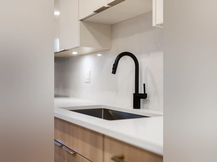 1-1933 Templeton Drive, Vancouver, BC, V5N 4V9 - 6