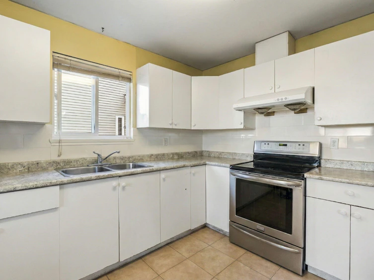 31605 Harmony Court, Abbotsford, BC, V2T 6S7 - 35