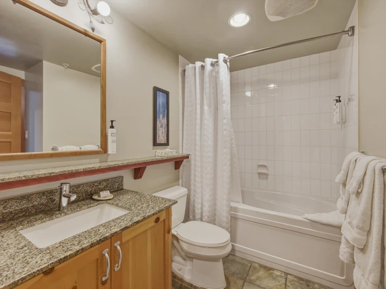 523C-2036 London Lane, Whistler, BC, V8E 0N7 - 20