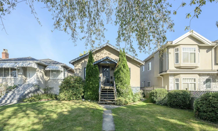 2633 Venables Street
