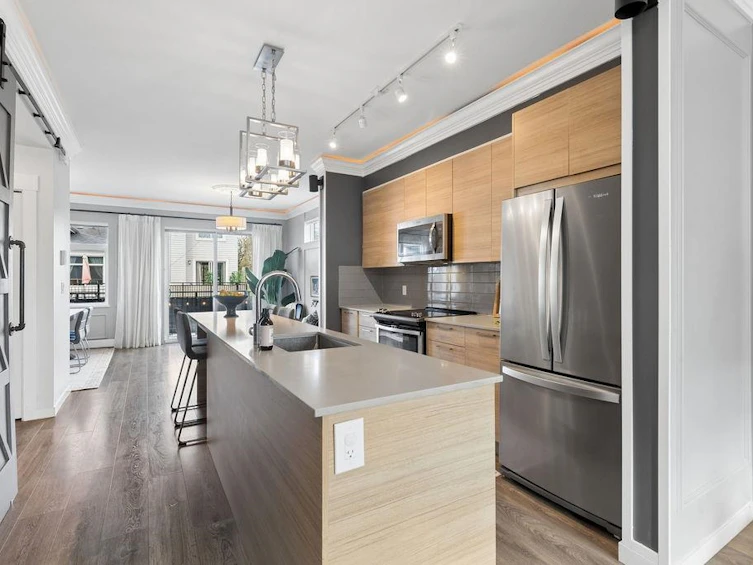 701-18505 Laurensen Place, Surrey, BC, V4N 6R7 - 10