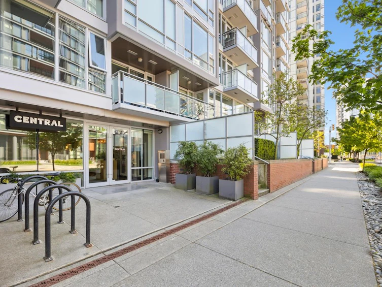 806-1618 Quebec Street, Vancouver, BC, V6A 0C5 - 28