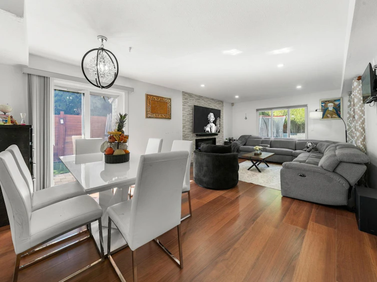 12501 76a Avenue, Surrey, BC, V3W 7W5 - 9