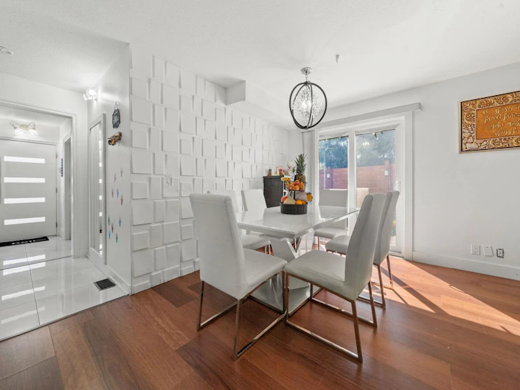 12501 76a Avenue, Surrey, BC, V3W 7W5 - 8