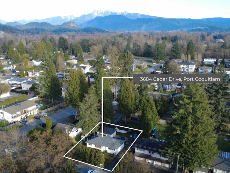 3684 Cedar Drive, Port Coquitlam, BC, V3B 3C9 - 2