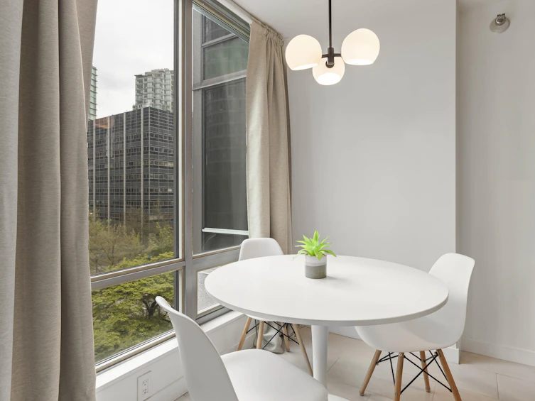 501-1200 W Georgia Street, Vancouver, BC, V6E 4R2 - 15