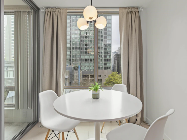 501-1200 W Georgia Street, Vancouver, BC, V6E 4R2 - 14