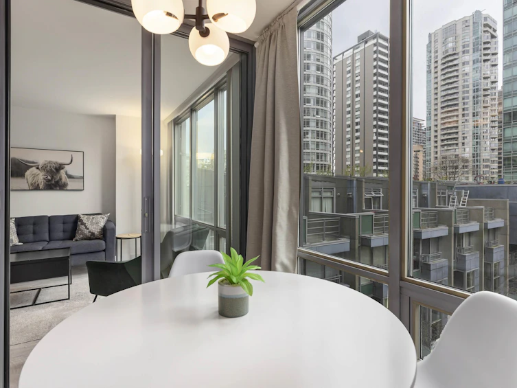 501-1200 W Georgia Street, Vancouver, BC, V6E 4R2 - 16