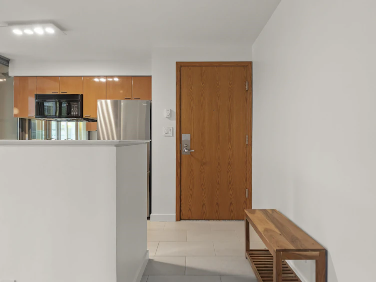 501-1200 W Georgia Street, Vancouver, BC, V6E 4R2 - 8