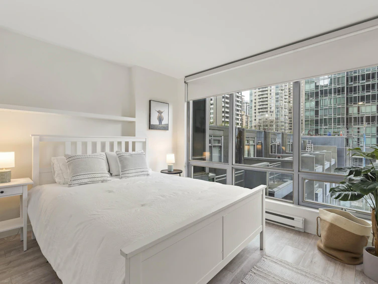501-1200 W Georgia Street, Vancouver, BC, V6E 4R2 - 25