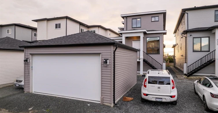 229 Jardine Street, New Westminster, BC, V3M 5M4 - 2