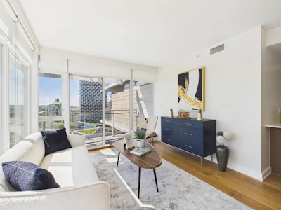 2108-1372 Seymour Street - 3