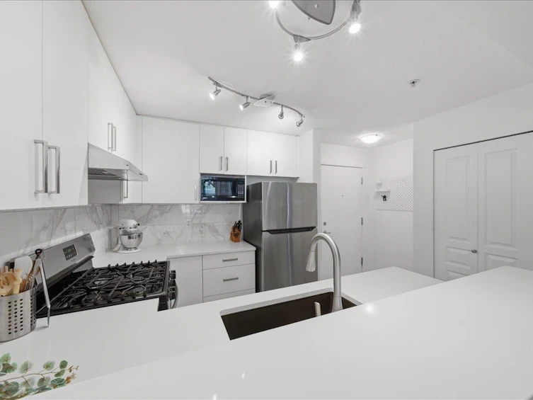 310-2966 Silver Springs Boulevard, Coquitlam, BC, V3E 3S1 - 6