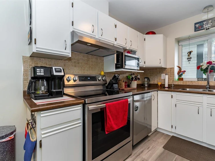 8-45435 Knight Road, Chilliwack, BC, V2R 3E8 - 6
