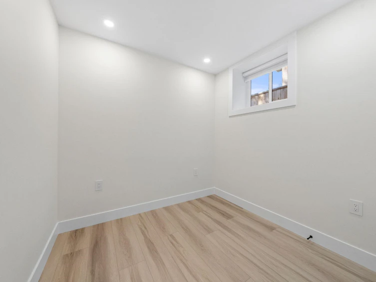4318 Nanaimo Street, Vancouver, BC, V5N 5J1 - 38