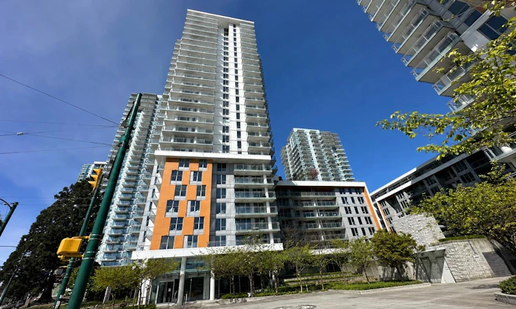 712-455 SW Marine Drive