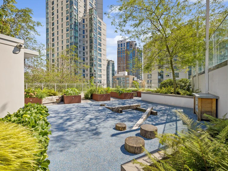 201-499 Pacific Street, Vancouver, BC, V6B 0N4 - 32