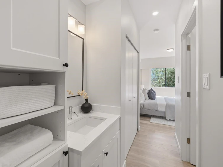 207-1535 Nelson Street, Vancouver, BC, V6C 1M2 - 17