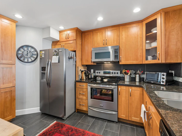 419-121 W 29th Street, North Vancouver, BC, V7N 4L6 - 12