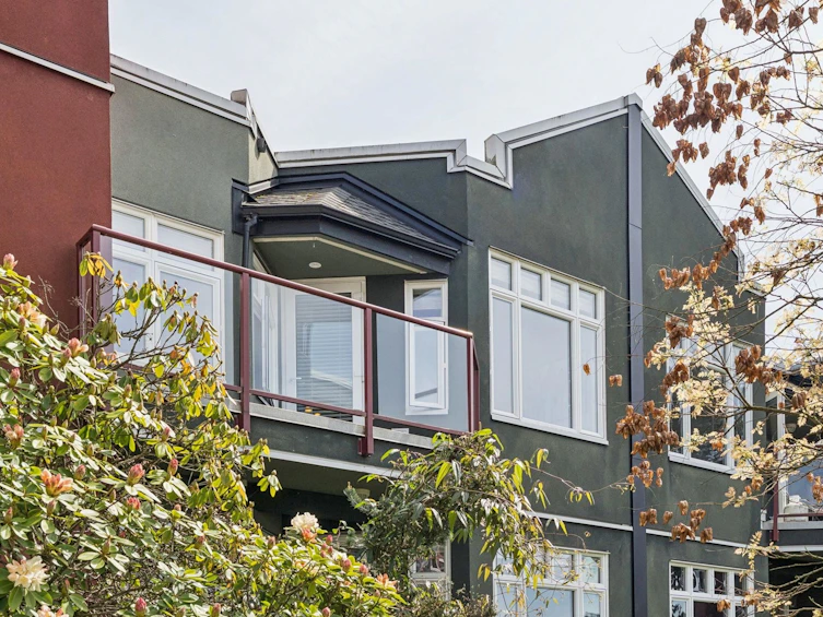 419-121 W 29th Street, North Vancouver, BC, V7N 4L6 - 2