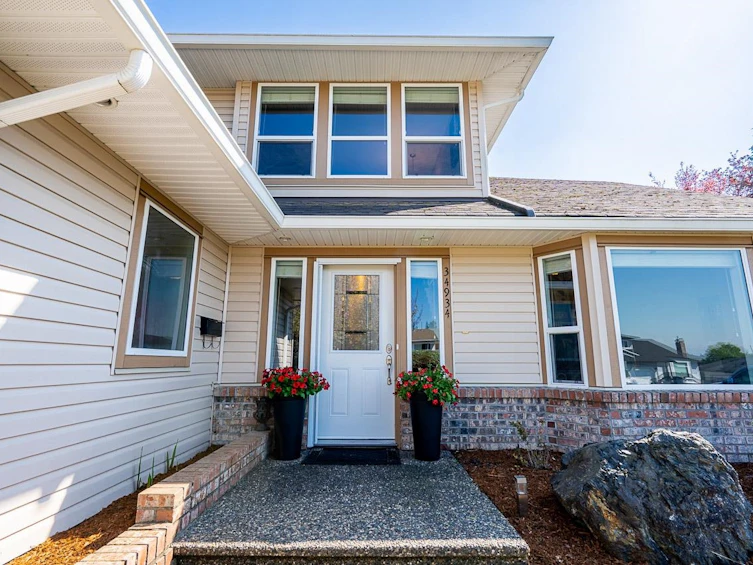 34934 Oakhill Drive, Abbotsford, BC, V2S 7R3 - 2
