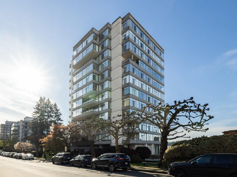 302 - 1480 Duchess Avenue, West Vancouver BC V7T 2W2