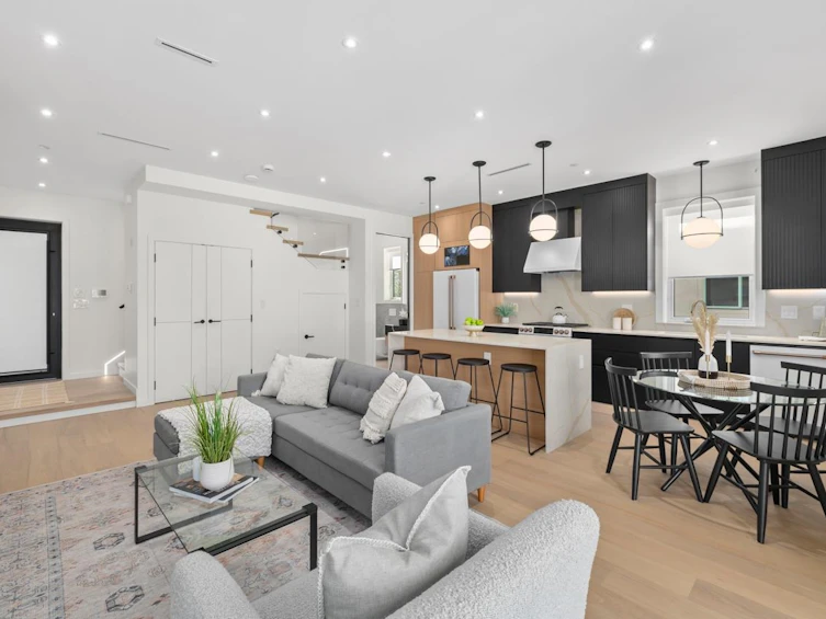 679 W 18th Avenue, Vancouver, BC, V5Z 1V9 - 5