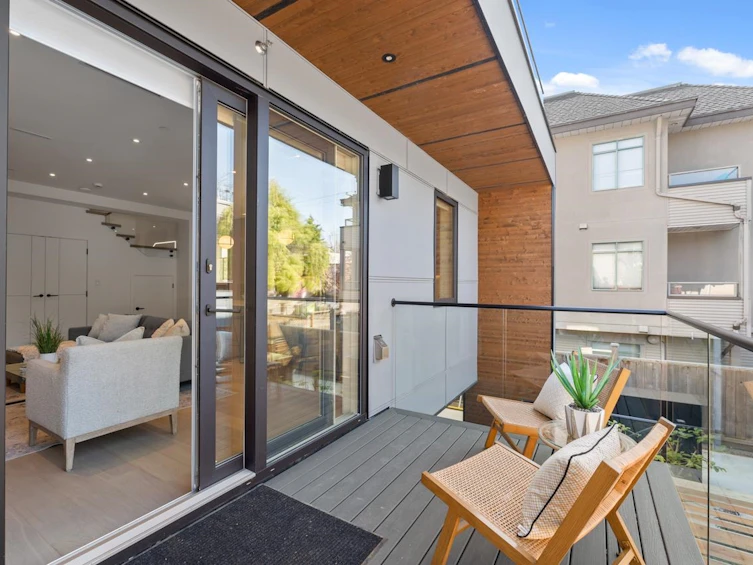 679 W 18th Avenue, Vancouver, BC, V5Z 1V9 - 13