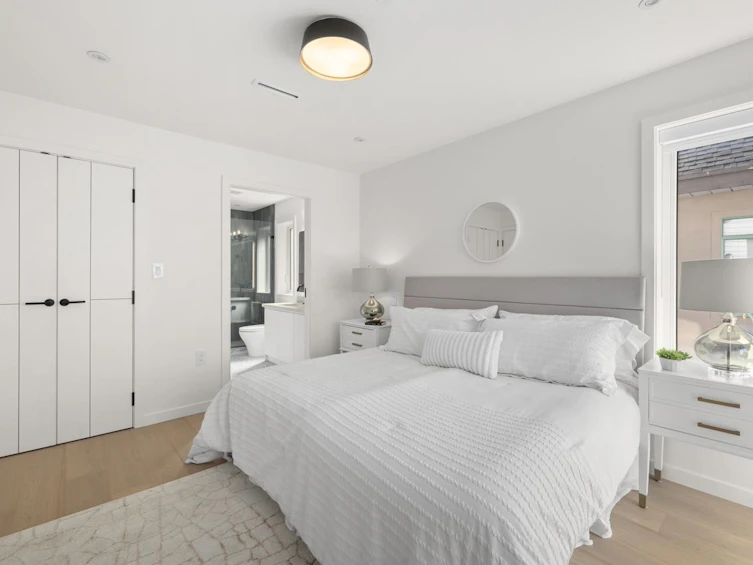 679 W 18th Avenue, Vancouver, BC, V5Z 1V9 - 18