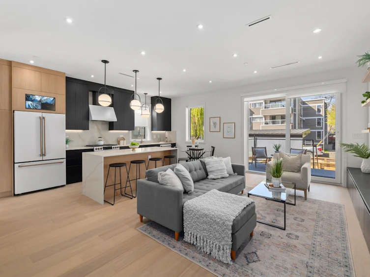679 W 18th Avenue, Vancouver, BC, V5Z 1V9 - 2