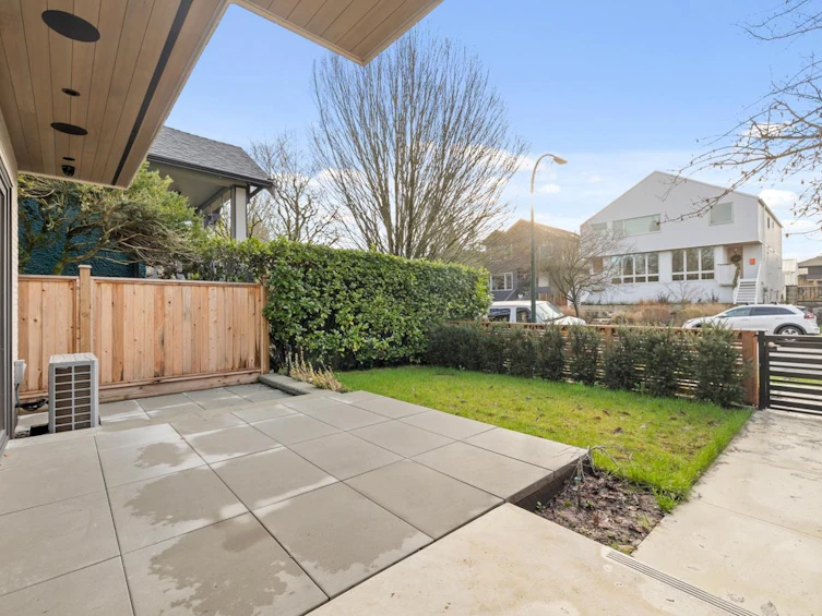 1-435 E 37th Avenue, Vancouver, BC, V5W 1E8 - 30