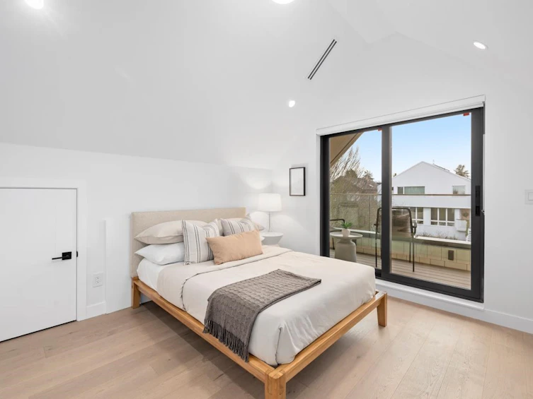 1-435 E 37th Avenue, Vancouver, BC, V5W 1E8 - 26