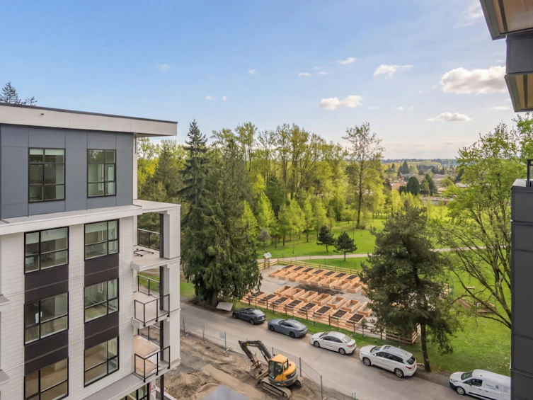 615-13439 94a Avenue, Surrey, BC, V3V 0G9 - 15