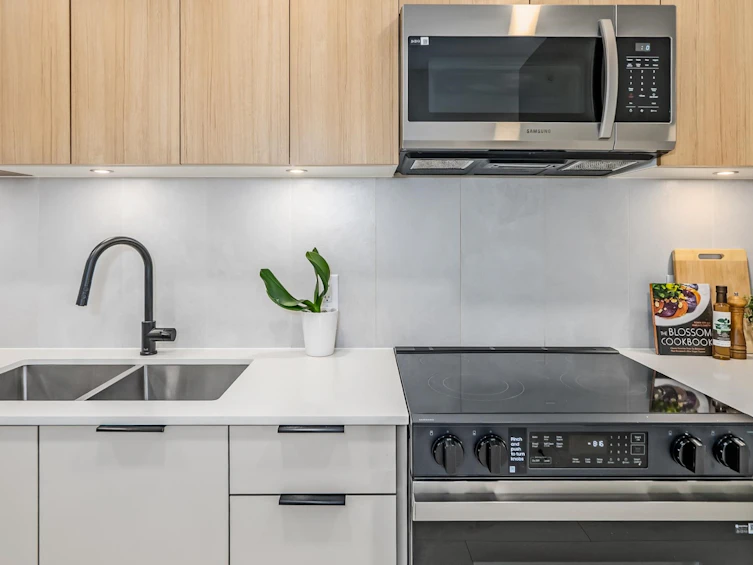 615-13439 94a Avenue, Surrey, BC, V3V 0G9 - 7