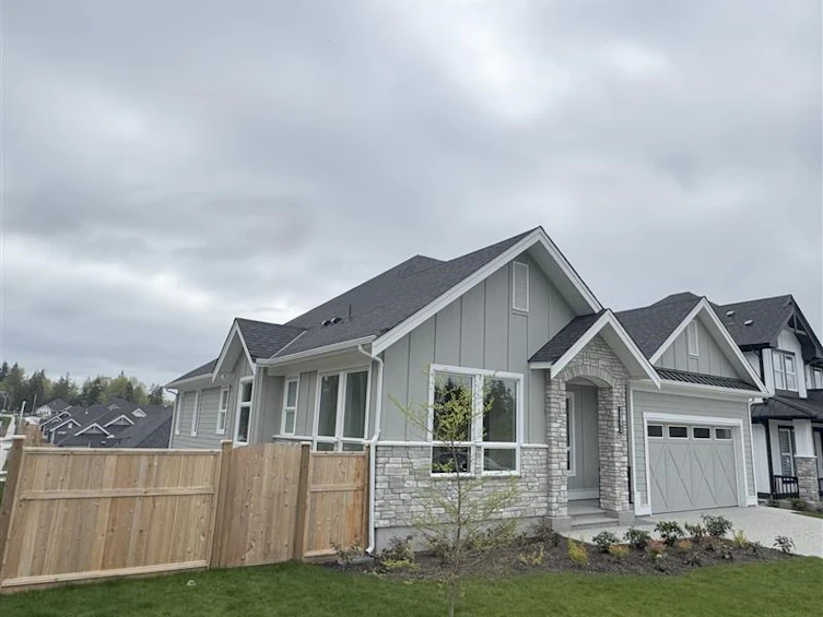 20892 35a Avenue, Langley, BC, V2Z 0B7 - 2