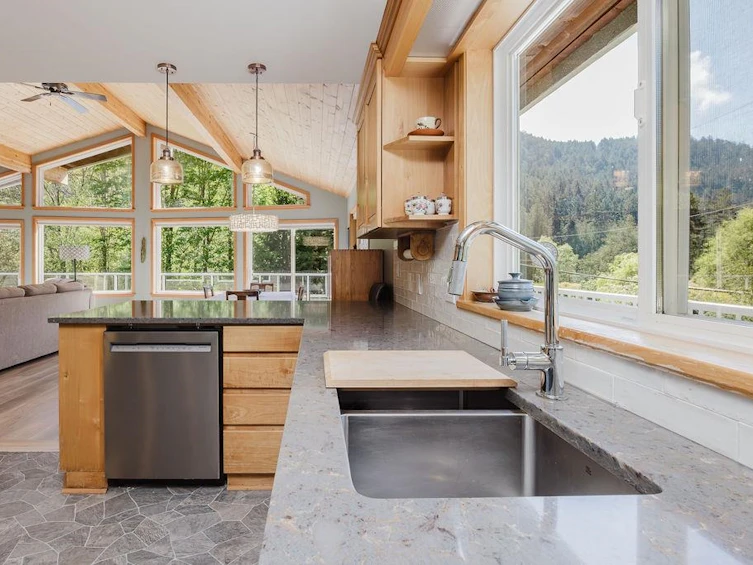 12800 Mainsail Road, Pender Harbour Egmont, BC, V0N 2H1 - 19