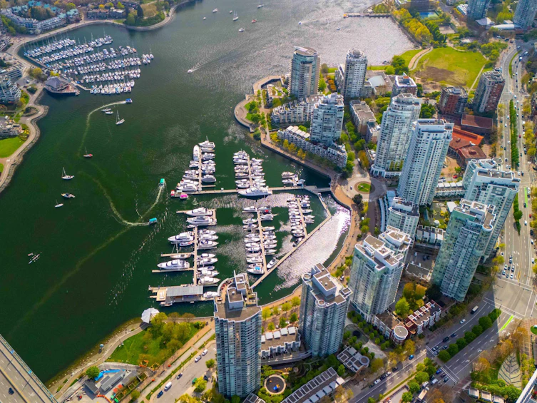2908-193 Aquarius Mews, Vancouver, BC, V6Z 2Z2