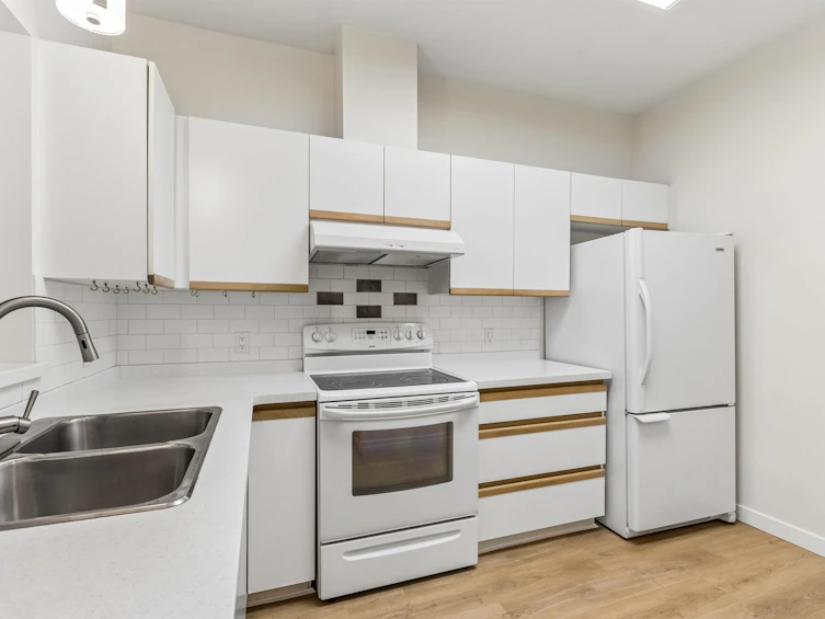 105-843 22nd Street, West Vancouver, BC, V7V 4C1 - 8