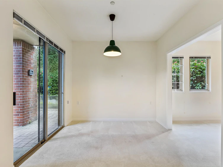 105-843 22nd Street, West Vancouver, BC, V7V 4C1 - 9